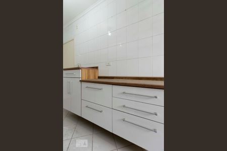Apartamento à venda com 70m², 3 quartos e 2 vagasCozinha (Armários)