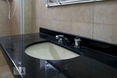 Apartamento para alugar com 172m², 4 quartos e 2 vagasBanheiro social (Torneira)