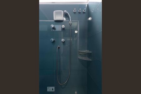 Apartamento para alugar com 172m², 4 quartos e 2 vagasQuarto 3 - Suíte/ Banheiro (Chuveiro)