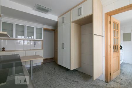 Apartamento à venda com 146m², 3 quartos e 3 vagasCozinha