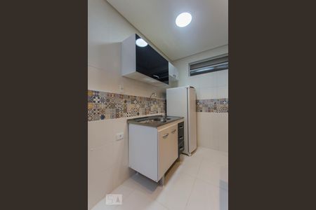 Cozinha de apartamento para alugar com 1 quarto, 42m² em Sumarezinho, São Paulo