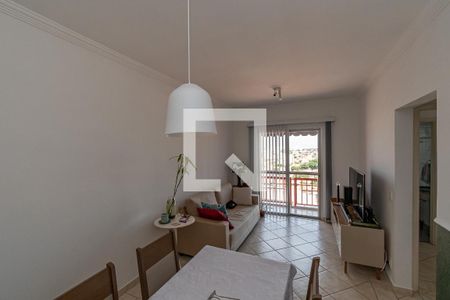 Apartamento à venda com 68m², 2 quartos e 1 vagaSala de Estar/Jantar 