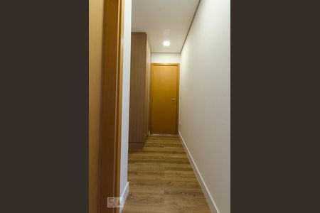 Corredor de apartamento para alugar com 3 quartos, 132m² em Tamboré, Barueri