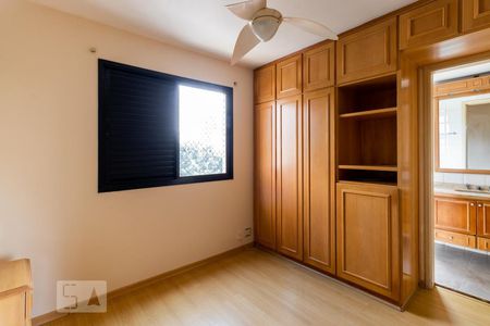 Suite de apartamento para alugar com 2 quartos, 65m² em Vila Olímpia, São Paulo