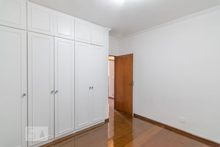 Apartamento à venda com 135m², 3 quartos e 2 vagasQuarto 2