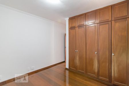 Apartamento à venda com 135m², 3 quartos e 2 vagasQuarto 1