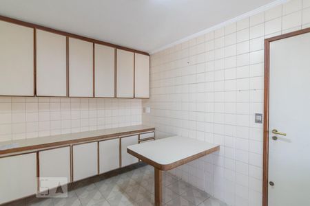 Apartamento à venda com 135m², 3 quartos e 2 vagasCopa