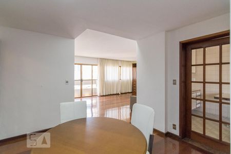 Apartamento à venda com 135m², 3 quartos e 2 vagasSala de Jantar