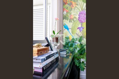 Apartamento à venda com 172m², 2 quartos e 1 vaga Apartamento à venda com 172m², 2 quartos e 1 vagaSala