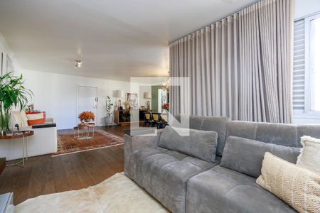 Apartamento à venda com 172m², 2 quartos e 1 vaga Apartamento à venda com 172m², 2 quartos e 1 vagaSala