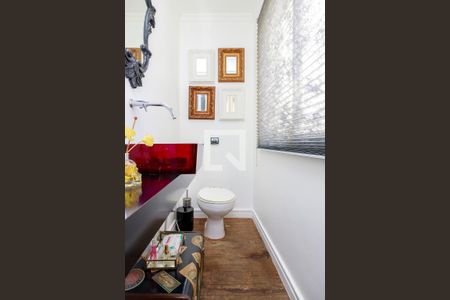 Apartamento à venda com 172m², 2 quartos e 1 vaga Apartamento à venda com 172m², 2 quartos e 1 vagaLavabo