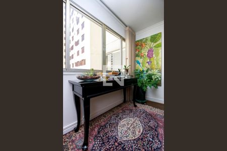 Apartamento à venda com 172m², 2 quartos e 1 vaga Apartamento à venda com 172m², 2 quartos e 1 vagaSala