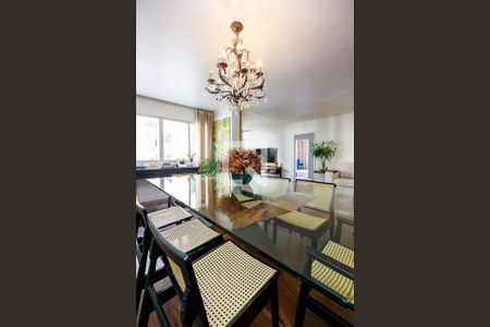 Apartamento à venda com 172m², 2 quartos e 1 vaga Apartamento à venda com 172m², 2 quartos e 1 vagaSala