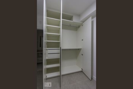 Apartamento à venda com 70m², 2 quartos e 1 vagaSuite