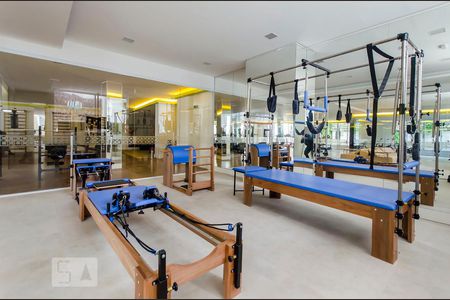 Apartamento à venda com 70m², 2 quartos e 1 vagaAcademia