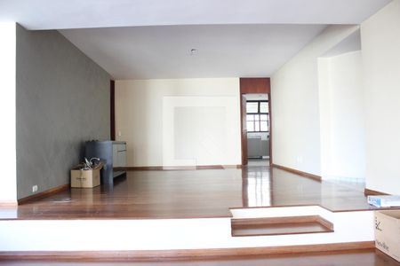 Apartamento à venda com 184m², 4 quartos e 3 vagasSala de Jantar