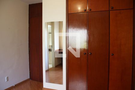 Apartamento à venda com 184m², 4 quartos e 3 vagasSuíte 2