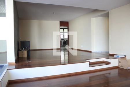 Apartamento à venda com 184m², 4 quartos e 3 vagasSalas