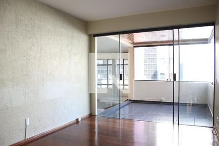 Apartamento à venda com 184m², 4 quartos e 3 vagasHome Office