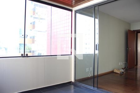 Apartamento à venda com 184m², 4 quartos e 3 vagasVaranda e Home Office