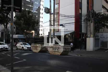 Apartamento à venda com 184m², 4 quartos e 3 vagasVista da Rua