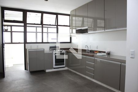 Apartamento à venda com 184m², 4 quartos e 3 vagasCozinha