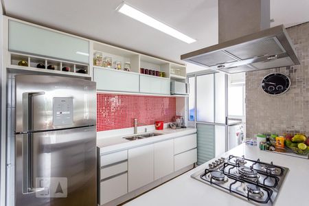 Apartamento à venda com 76m², 2 quartos e 1 vaga Apartamento à venda com 76m², 2 quartos e 1 vagaCozinha