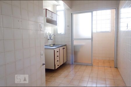 Cozinha de apartamento à venda com 1 quarto, 40m² em Centro, Campinas
