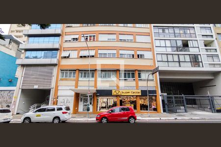 Apartamento para alugar com 116m², 3 quartos e 1 vaga Apartamento para alugar com 116m², 3 quartos e 1 vagaFachada