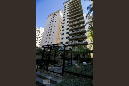 Apartamento à venda com 60m², 1 quarto e 2 vagas Apartamento à venda com 60m², 1 quarto e 2 vagasFachada