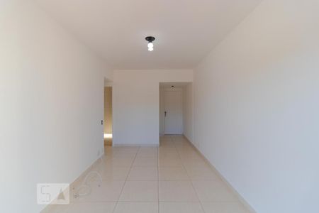 Salas de apartamento para alugar com 2 quartos, 77m² em Bosque, Campinas