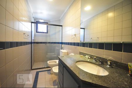 Casa à venda com 144m², 4 quartos e 2 vagasbanheiro