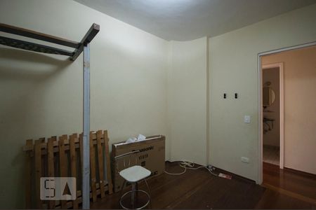 Quarto de apartamento para alugar com 2 quartos, 80m² em Vila Olímpia, São Paulo