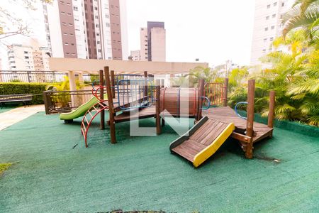 Apartamento à venda com 140m², 3 quartos e 3 vagasÁrea comum - Playground