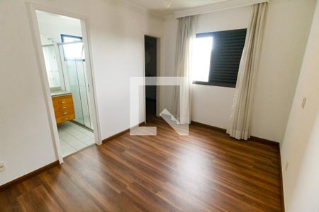 Apartamento à venda com 140m², 3 quartos e 3 vagasBanheiro da Suíte 2