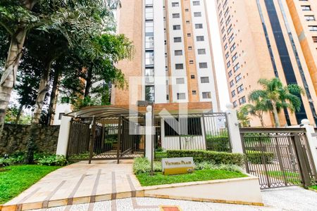 Apartamento à venda com 140m², 3 quartos e 3 vagasFachada e portaria