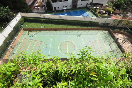 Apartamento à venda com 140m², 3 quartos e 3 vagasquadra