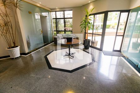 Apartamento à venda com 140m², 3 quartos e 3 vagasHall social