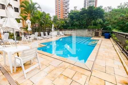 Apartamento à venda com 140m², 3 quartos e 3 vagasÁrea comum - Piscina