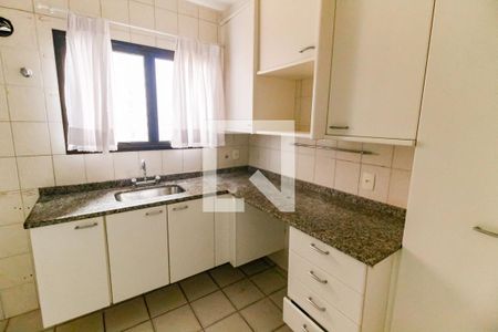 Apartamento à venda com 140m², 3 quartos e 3 vagasCozinha - Armários