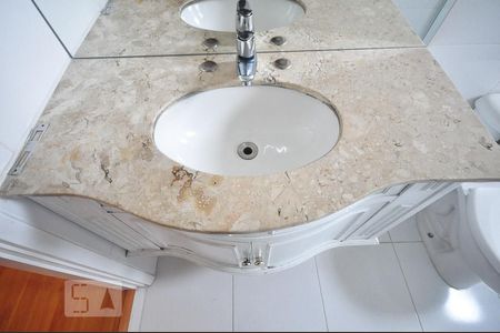 detalhe do banheiro de apartamento à venda com 2 quartos, 64m² em Vila Andrade, São Paulo