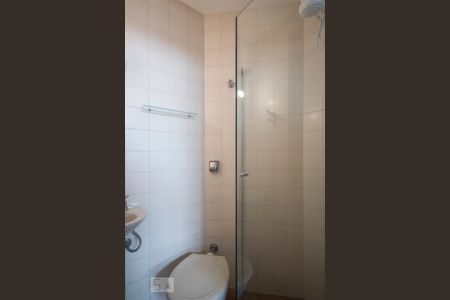 Apartamento à venda com 209m², 4 quartos e 3 vagas Apartamento à venda com 209m², 4 quartos e 3 vagasBanheiro Serviço