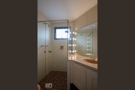 Apartamento à venda com 209m², 4 quartos e 3 vagasBanheiro