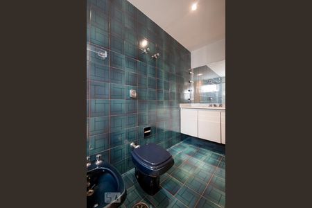 Apartamento à venda com 209m², 4 quartos e 3 vagasBanheiro