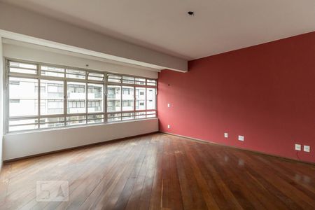 Apartamento à venda com 105m², 2 quartos e 1 vagaSala
