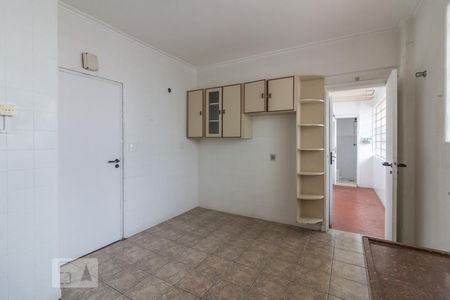 Apartamento à venda com 105m², 2 quartos e 1 vagaCozinha