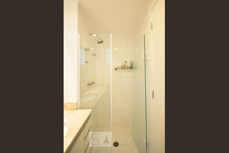 Apartamento para alugar com 60m², 1 quarto e 2 vagasdetalhe do banheiro suíte 