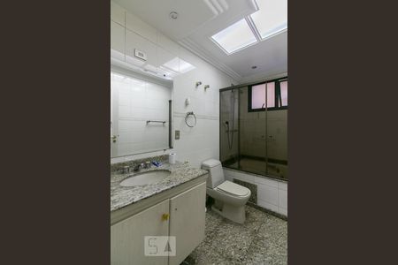 Apartamento para alugar com 300m², 4 quartos e 3 vagasBanheiro