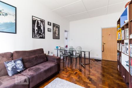 Sala de apartamento para alugar com 3 quartos, 92m² em Vila Cláudia, São Paulo