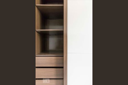 Apartamento à venda com 74m², 3 quartos e 2 vagasQuarto 3 - Suíte (Armários)